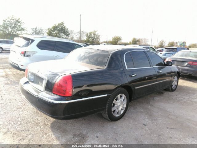 Photo 3 VIN: 2LNBL8EV8BX753455 - LINCOLN TOWN CAR 