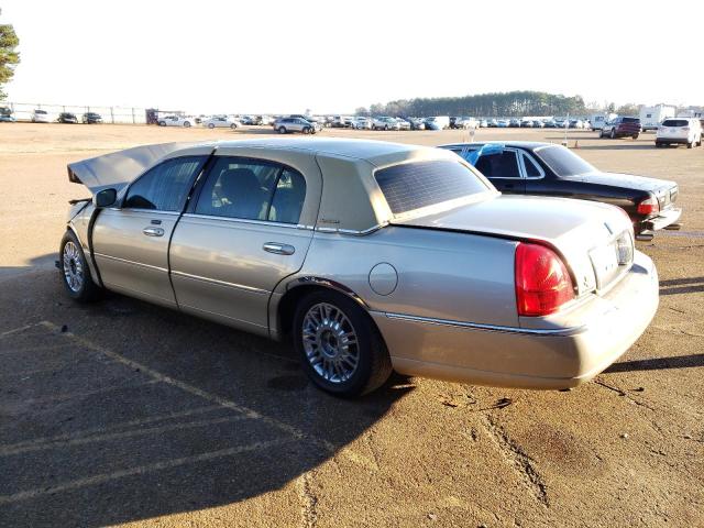 Photo 1 VIN: 2LNBL8FVXBX753620 - LINCOLN TOWN CAR S 