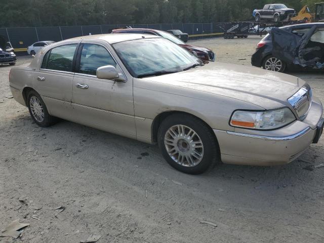 Photo 3 VIN: 2LNHM82V09X633087 - LINCOLN TOWN CAR S 