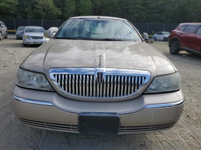 Photo 4 VIN: 2LNHM82V09X633087 - LINCOLN TOWN CAR S 