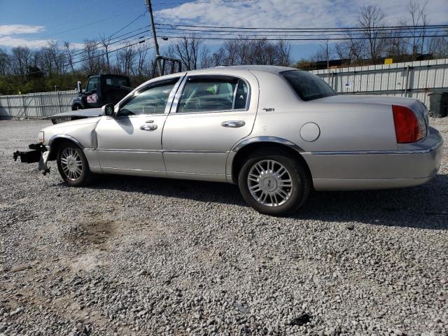 Photo 1 VIN: 2LNHM82V09X636636 - LINCOLN TOWNCAR 