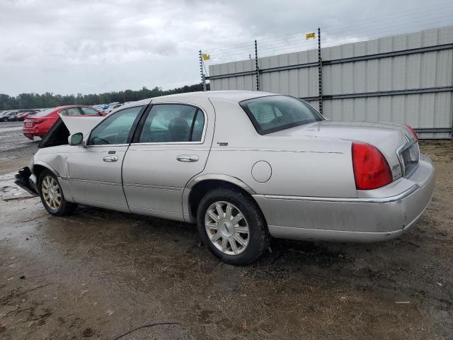 Photo 1 VIN: 2LNHM82V39X629180 - LINCOLN TOWNCAR 