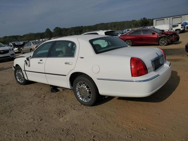 Photo 1 VIN: 2LNHM82V39X636436 - LINCOLN TOWN CAR S 