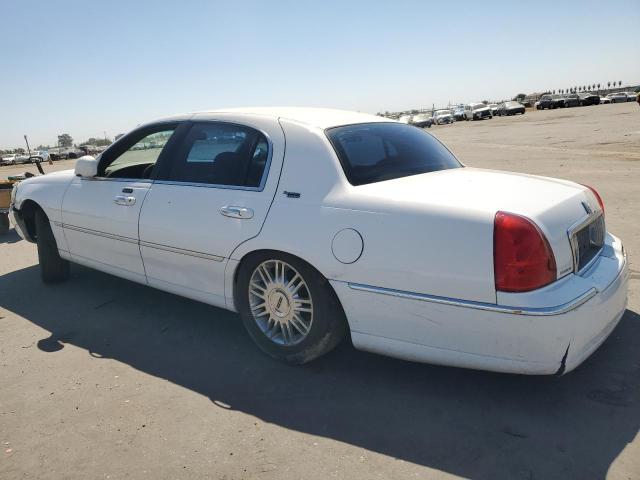 Photo 1 VIN: 2LNHM82V59X616835 - LINCOLN TOWN CAR S 