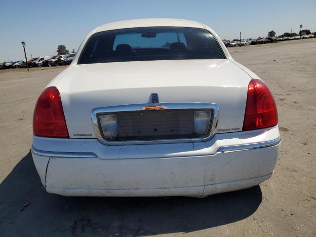 Photo 5 VIN: 2LNHM82V59X616835 - LINCOLN TOWN CAR S 