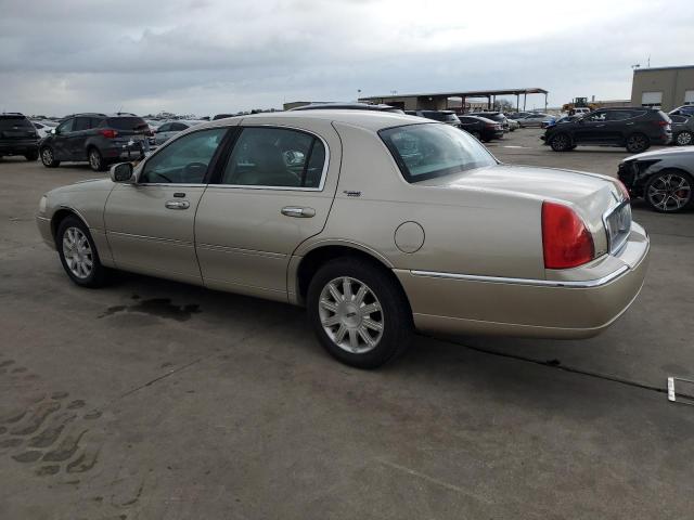 Photo 1 VIN: 2LNHM82V59X635952 - LINCOLN TOWN CAR S 