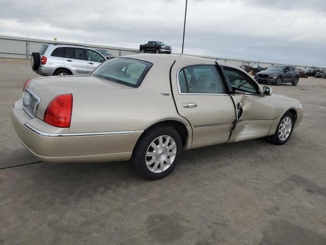 Photo 2 VIN: 2LNHM82V59X635952 - LINCOLN TOWN CAR S 