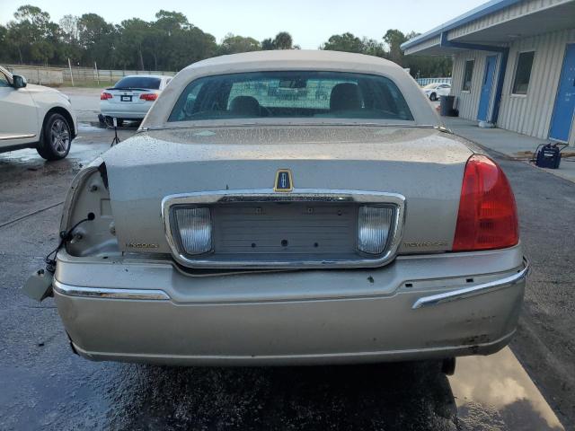 Photo 5 VIN: 2LNHM82V68X641063 - LINCOLN TOWN CAR S 