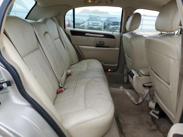 Photo 9 VIN: 2LNHM82V78X652153 - LINCOLN TOWNCAR 