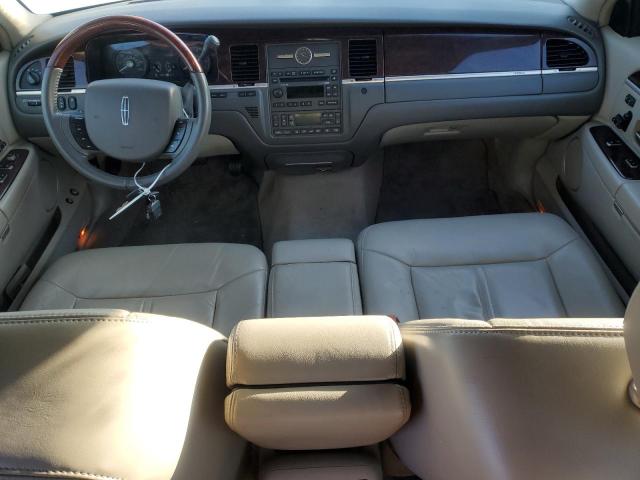 Photo 7 VIN: 2LNHM82V78X652783 - LINCOLN TOWNCAR 