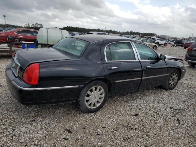 Photo 2 VIN: 2LNHM82V79X602452 - LINCOLN TOWN CAR S 