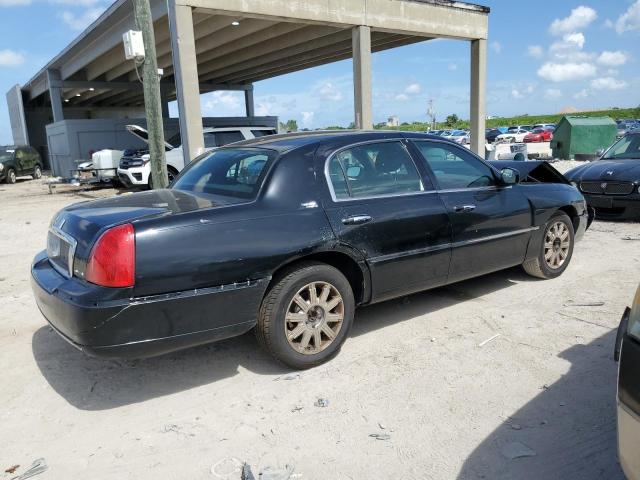 Photo 2 VIN: 2LNHM82V88X634258 - LINCOLN TOWNCAR 