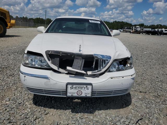 Photo 4 VIN: 2LNHM82V89X633838 - LINCOLN TOWN CAR S 