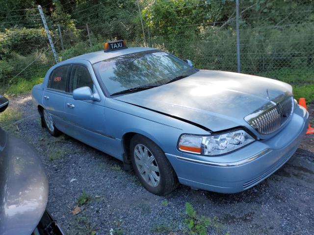 Photo 3 VIN: 2LNHM82V99X635694 - LINCOLN TOWN CAR S 