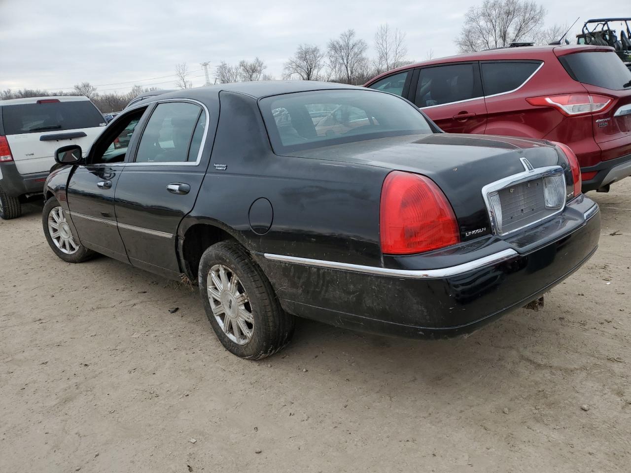 Photo 1 VIN: 2LNHM82VX9X604941 - LINCOLN TOWN CAR 