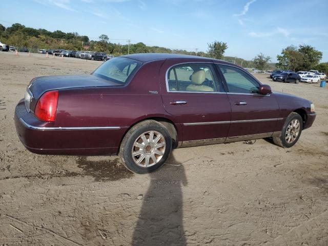 Photo 2 VIN: 2LNHM82W18X655672 - LINCOLN TOWN CAR S 