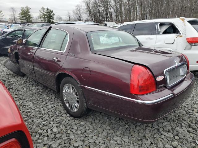 Photo 1 VIN: 2LNHM82W28X640355 - LINCOLN TOWNCAR 