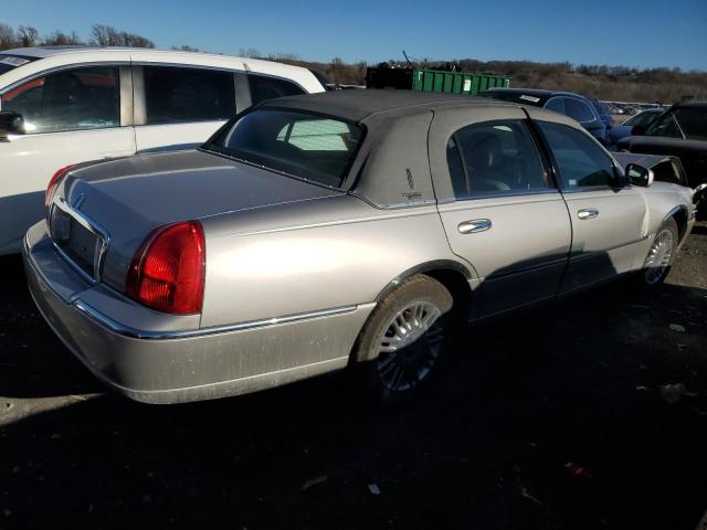 Photo 2 VIN: 2LNHM82W58X635716 - LINCOLN TOWNCAR 