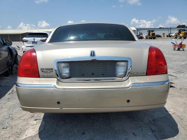 Photo 5 VIN: 2LNHM82W98X651174 - LINCOLN TOWN CAR S 