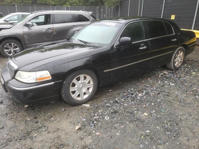 Photo 0 VIN: 2LNHM84W58X663318 - LINCOLN TOWN CAR E 