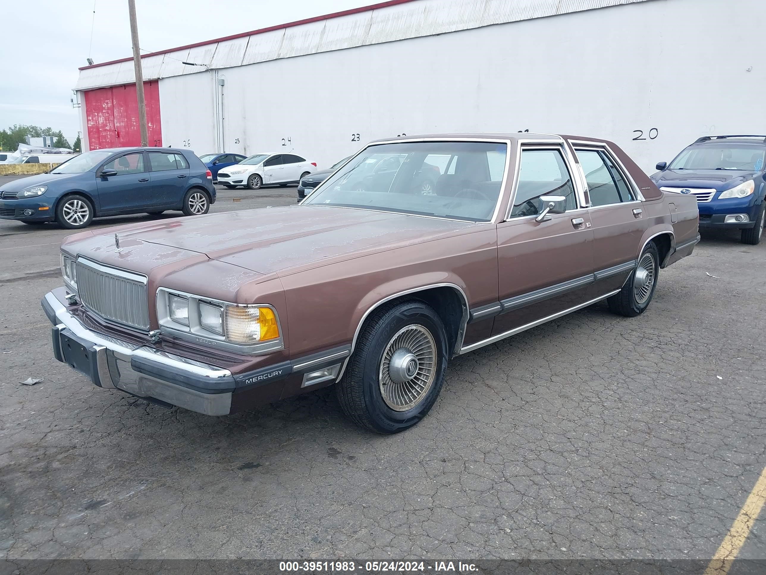 Photo 1 VIN: 2MEBM75F8KX670871 - MERCURY GRAND MARQUIS 