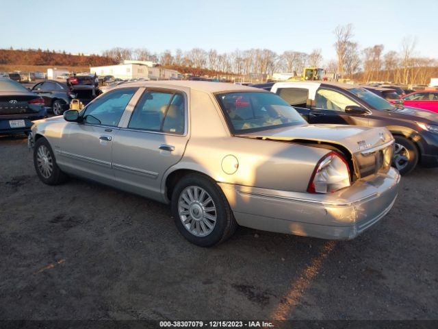 Photo 2 VIN: 2MEBM7FV0AX624715 - MERCURY GRAND MARQUIS 