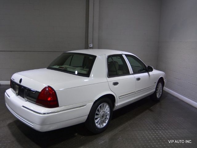 Photo 7 VIN: 2MEBM7FV0AX627730 - MERCURY GRAND MARQUIS 