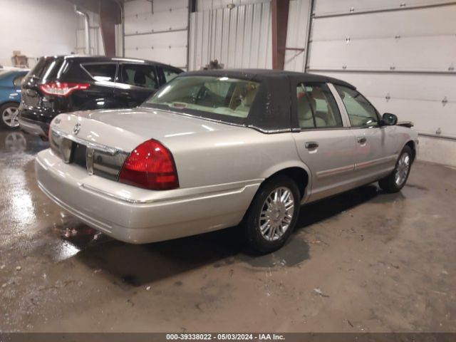 Photo 3 VIN: 2MEBM7FV1AX637814 - MERCURY GRAND MARQUIS 