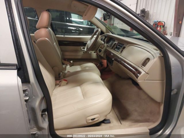 Photo 4 VIN: 2MEBM7FV1AX637814 - MERCURY GRAND MARQUIS 