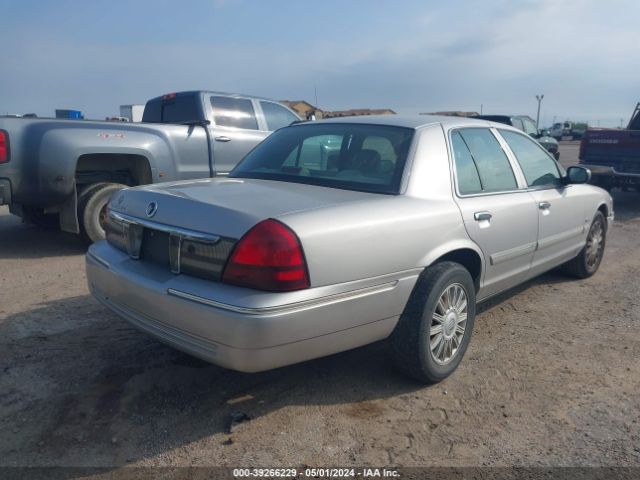 Photo 3 VIN: 2MEBM7FV3AX600893 - MERCURY GRAND MARQUIS 