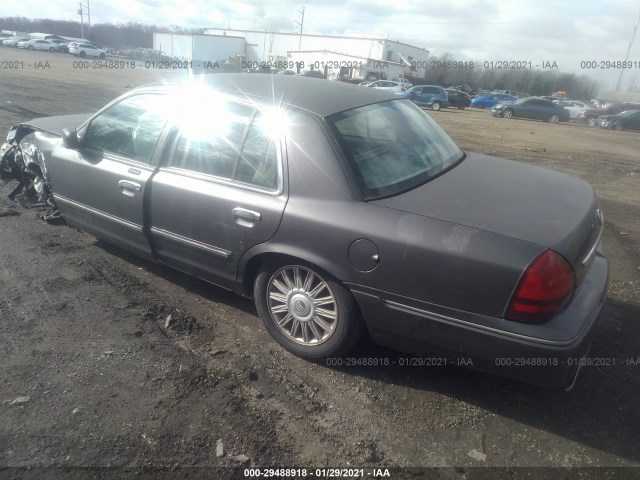 Photo 2 VIN: 2MEBM7FV3BX607117 - MERCURY GRAND MARQUIS 