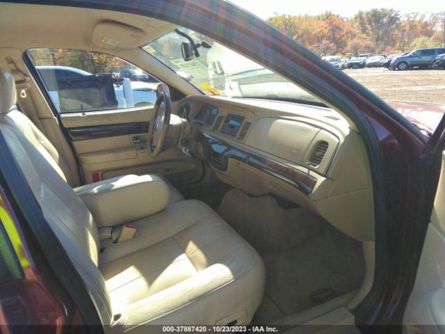 Photo 4 VIN: 2MEBM7FV5AX633961 - MERCURY GRAND MARQUIS 