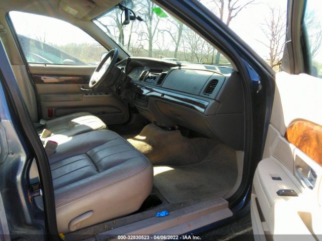 Photo 4 VIN: 2MEBM7FV6AX627151 - MERCURY GRAND MARQUIS 