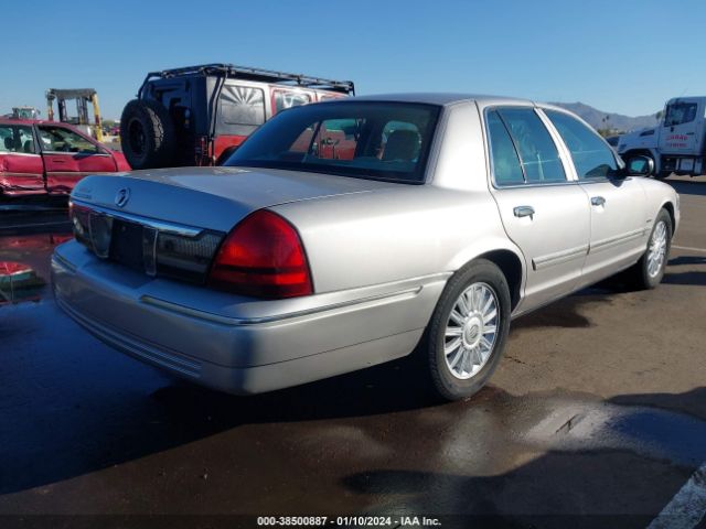 Photo 3 VIN: 2MEBM7FVXAX612930 - MERCURY GRAND MARQUIS 