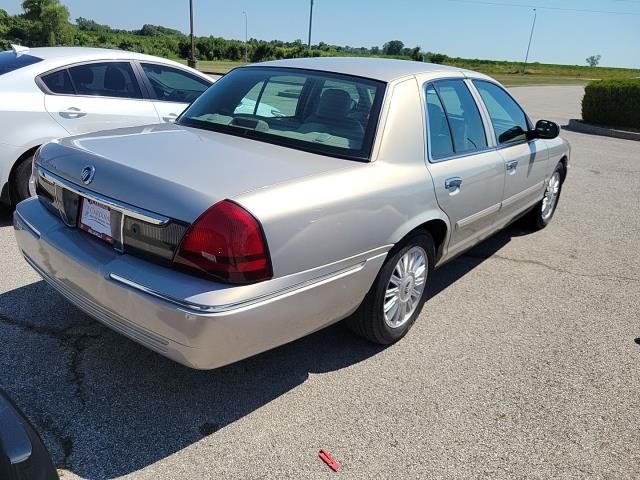 Photo 3 VIN: 2MEBM7FVXAX614063 - MERCURY GRAND MARQUIS 