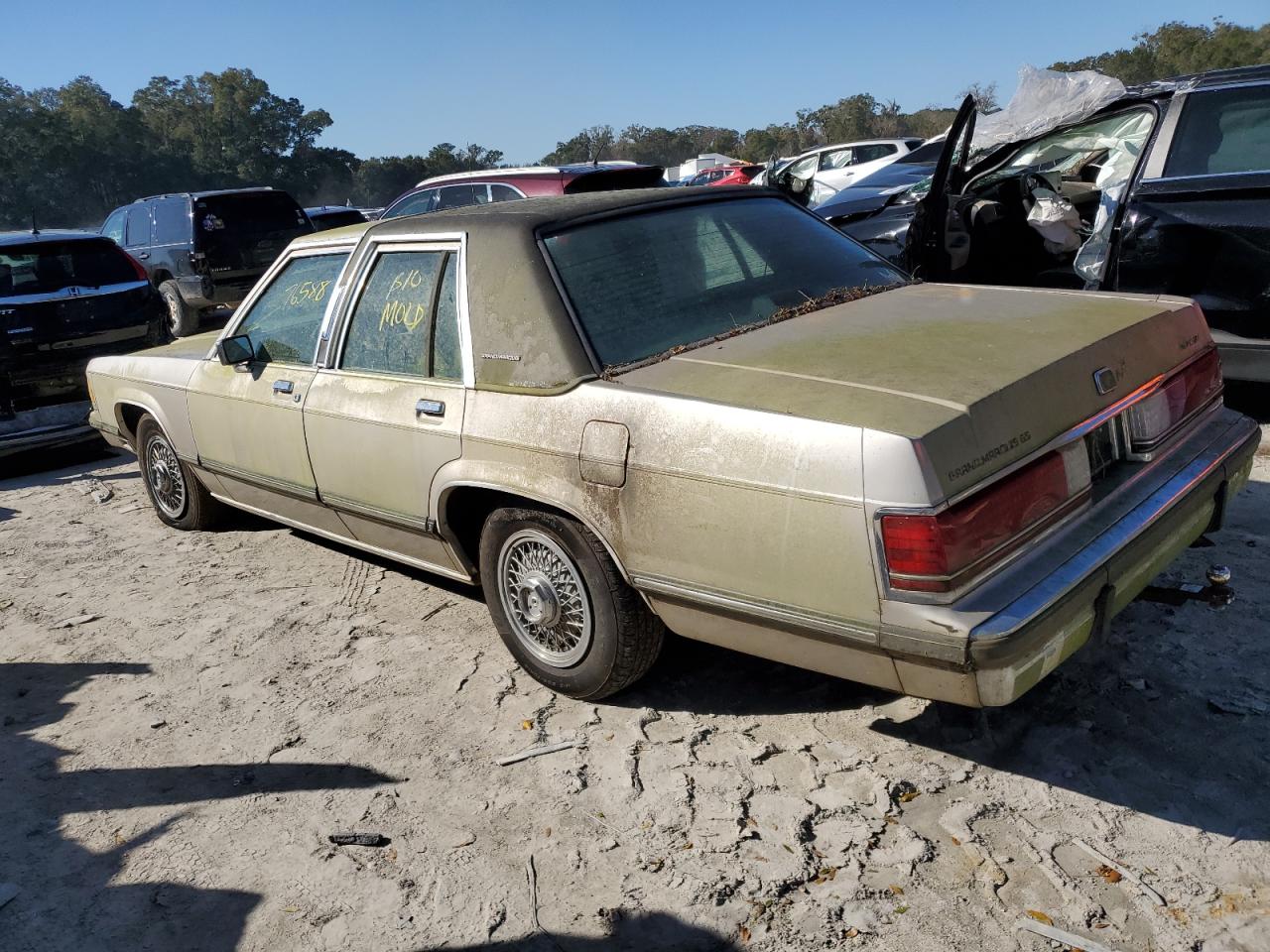 Photo 1 VIN: 2MECM74F7MX674841 - MERCURY GRAND MARQUIS 