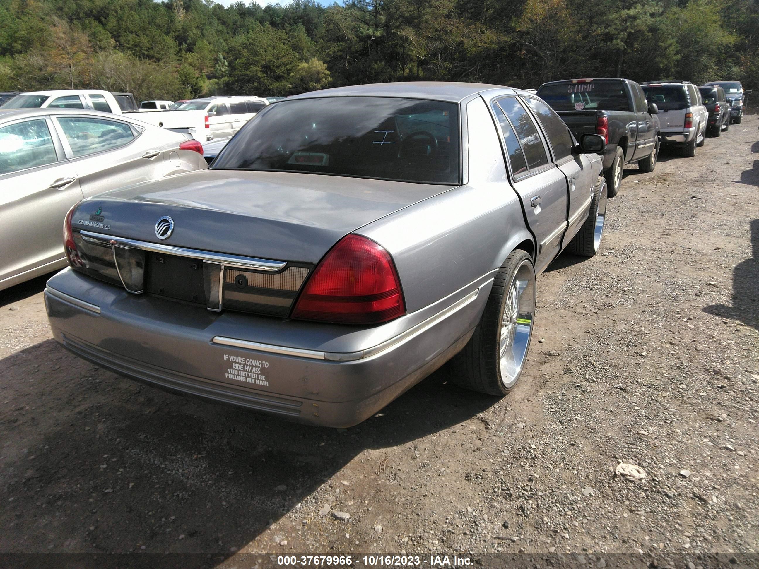 Photo 3 VIN: 2MEFM74V06X617517 - MERCURY GRAND MARQUIS 