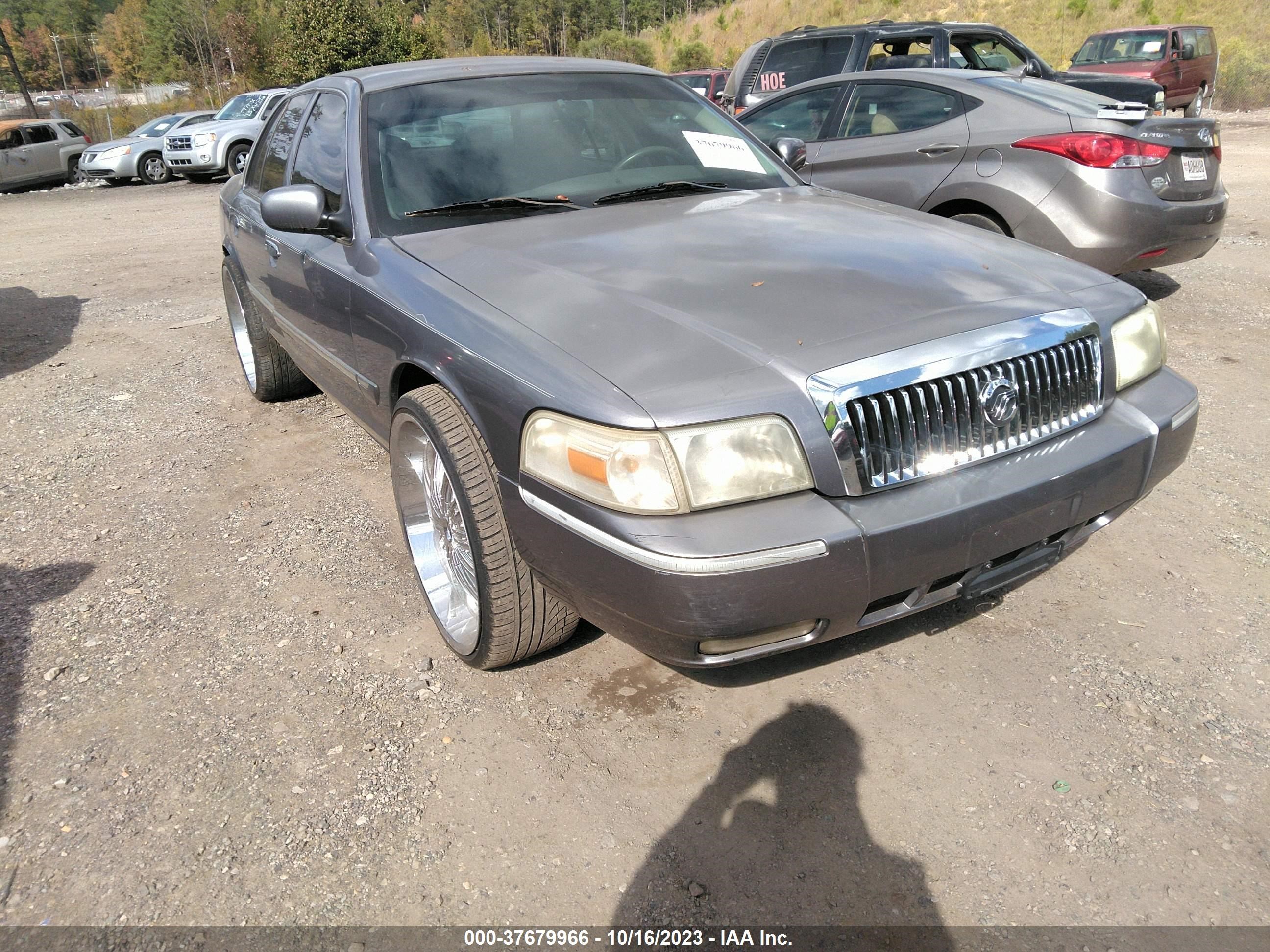 Photo 5 VIN: 2MEFM74V06X617517 - MERCURY GRAND MARQUIS 