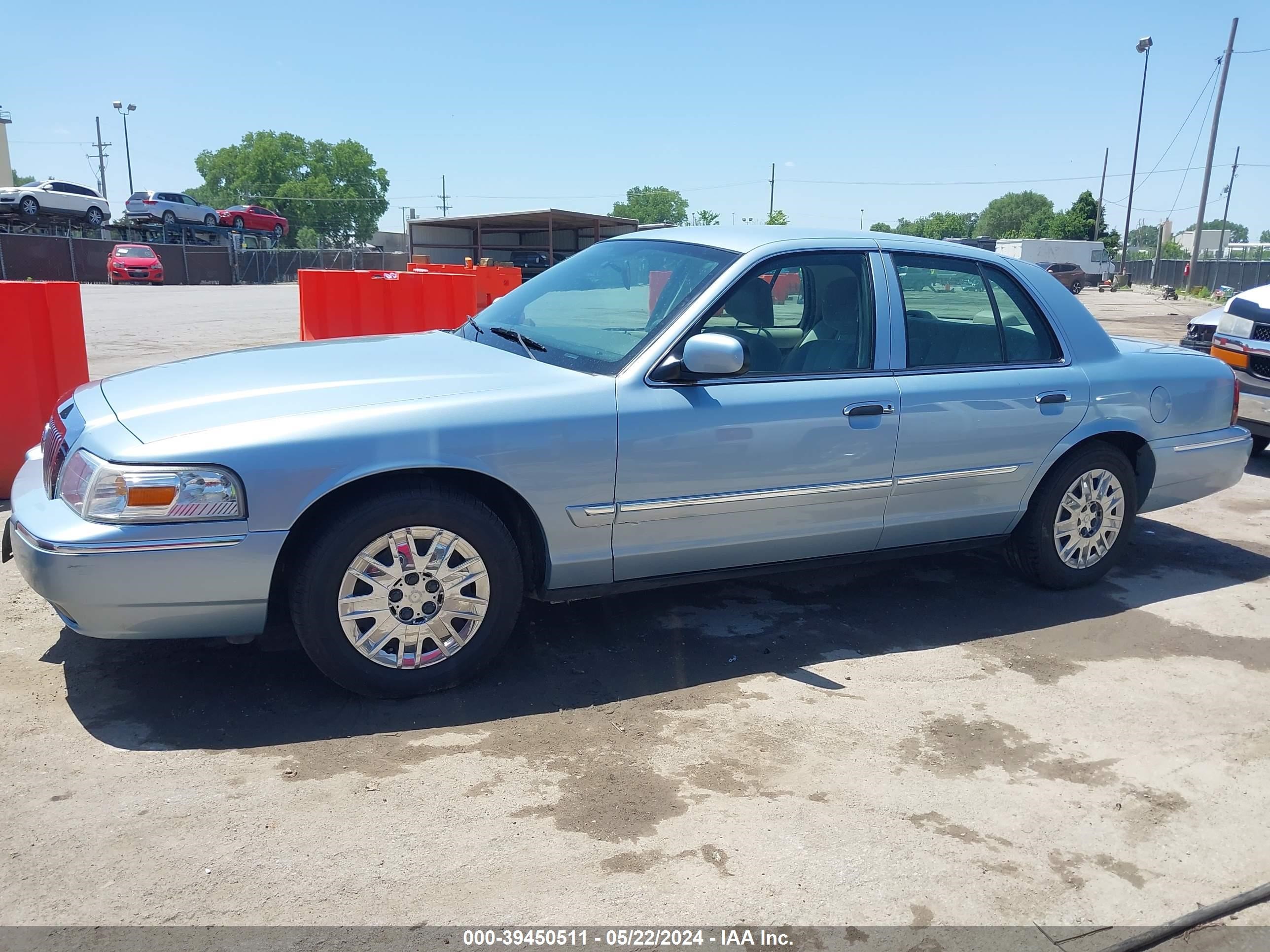 Photo 13 VIN: 2MEFM74V86X645016 - MERCURY GRAND MARQUIS 