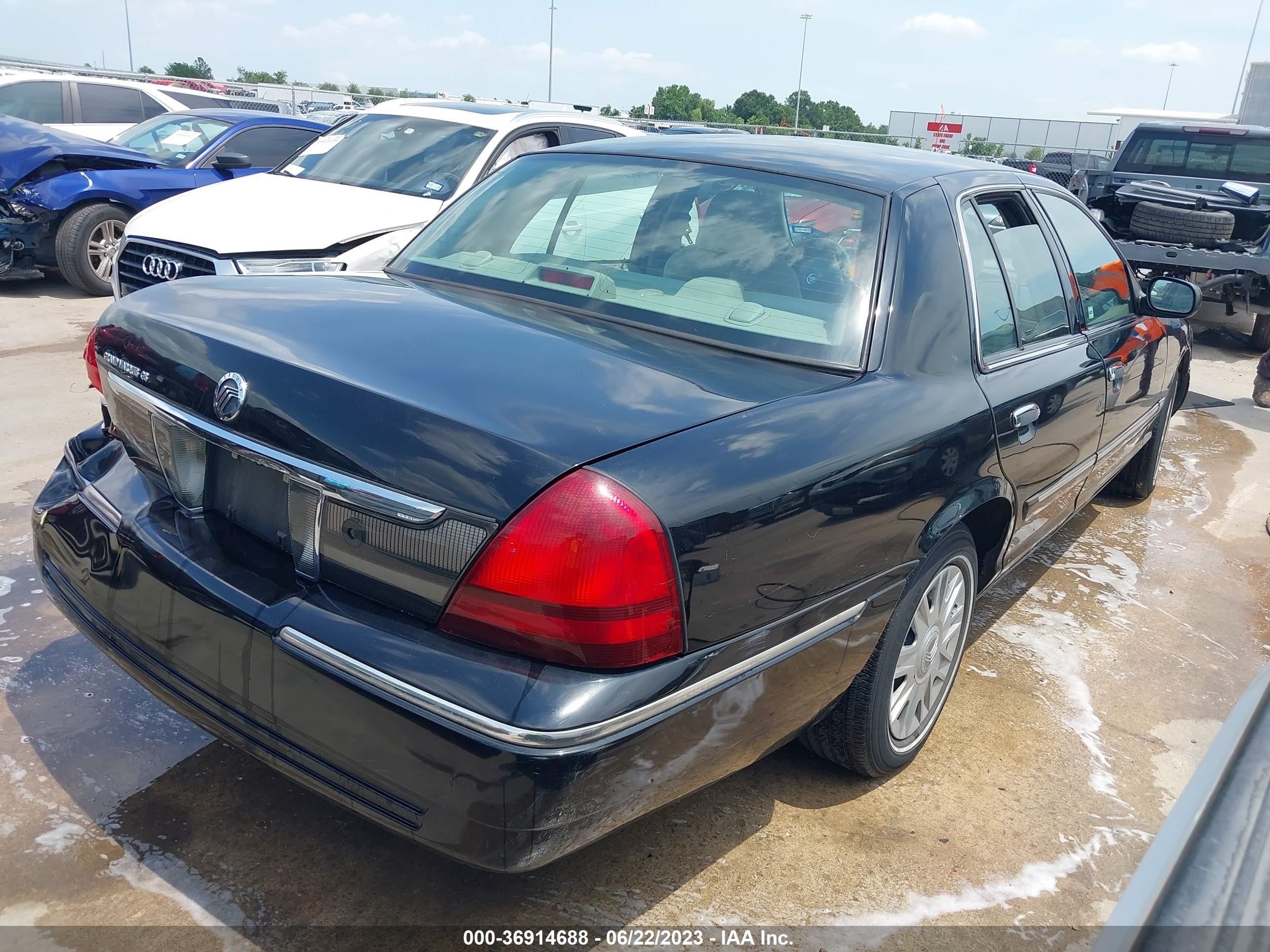 Photo 3 VIN: 2MEFM74V96X649270 - MERCURY GRAND MARQUIS 