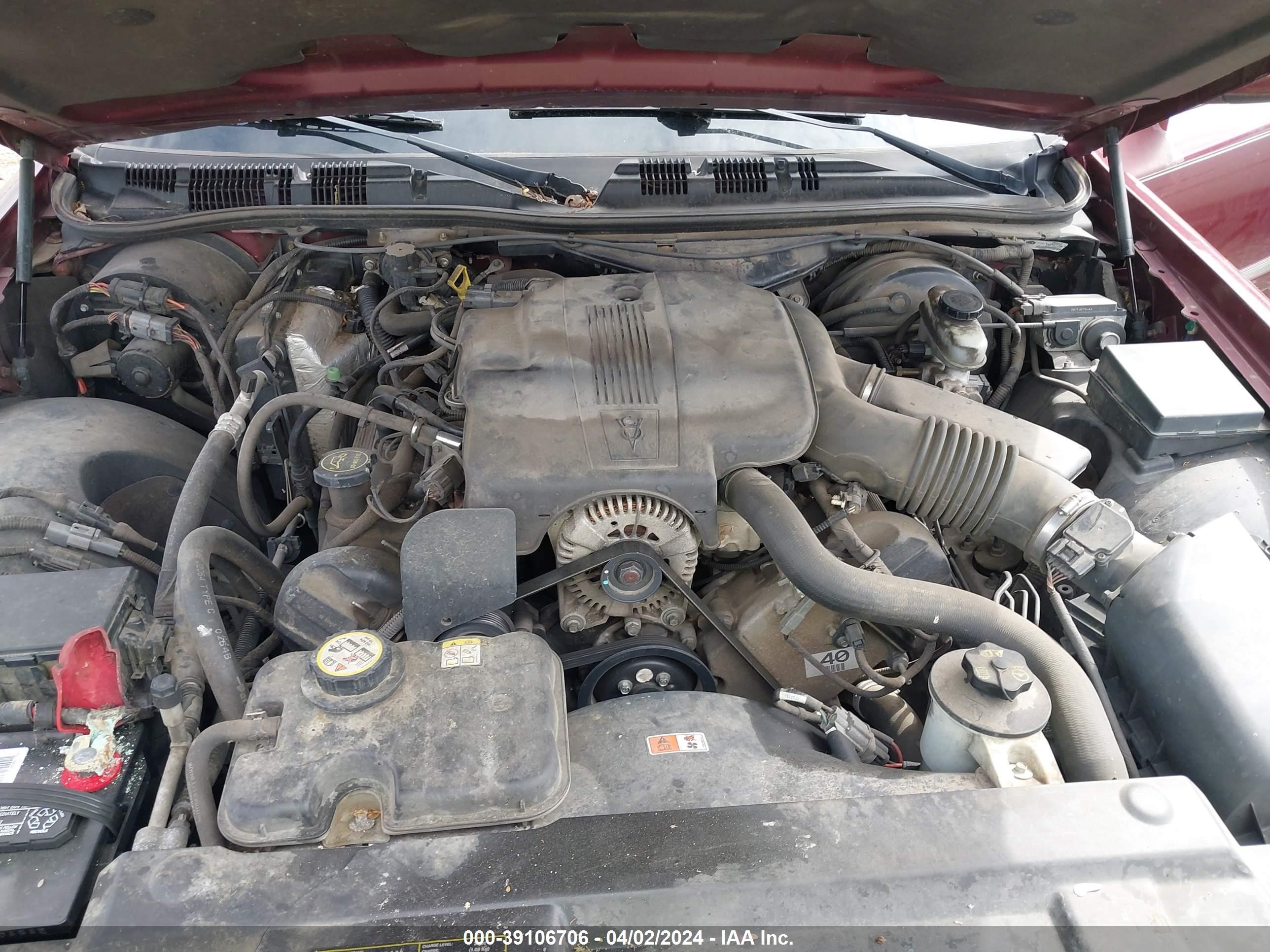 Photo 9 VIN: 2MEFM74W04X668151 - MERCURY GRAND MARQUIS 