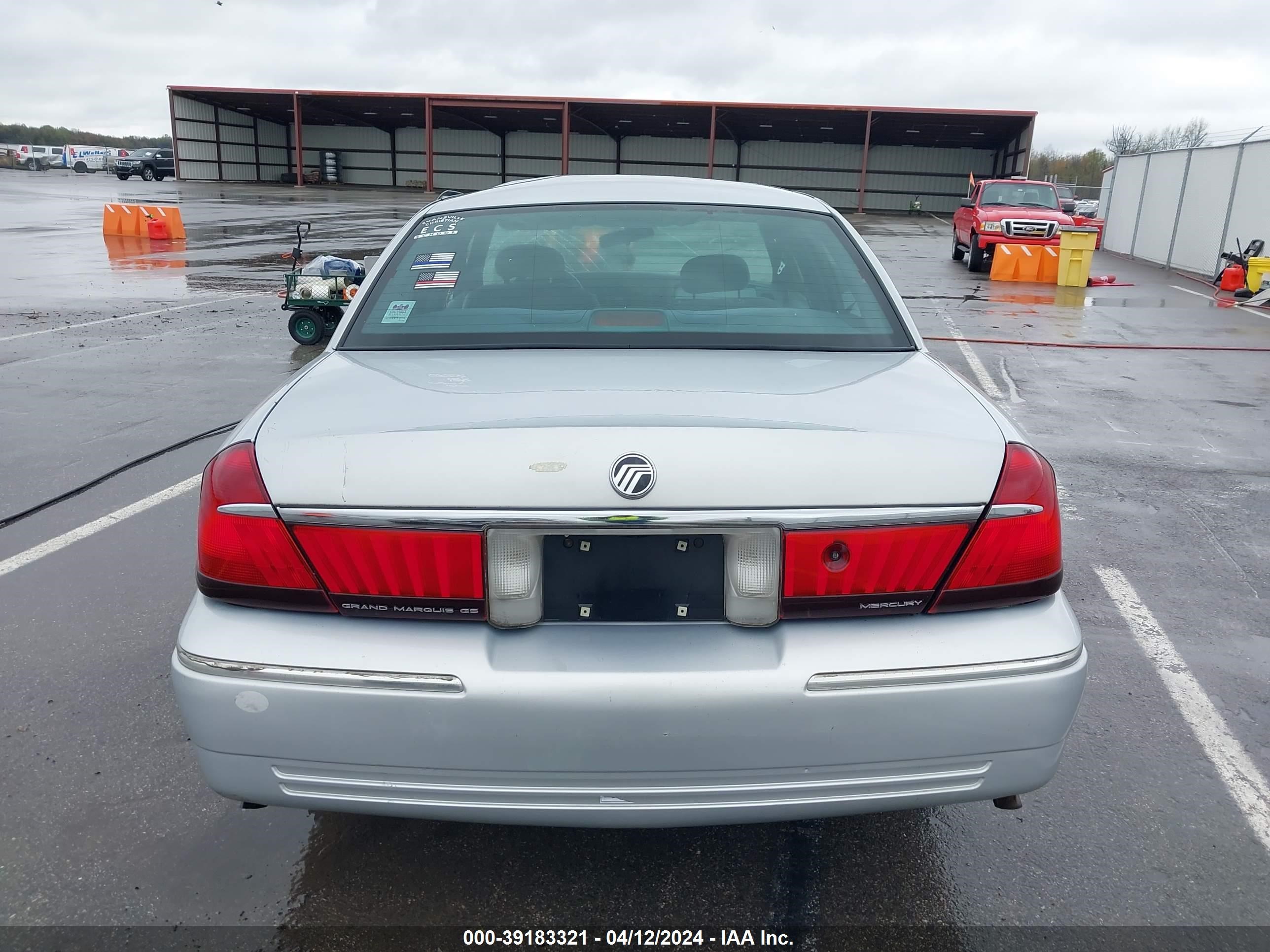 Photo 15 VIN: 2MEFM74W1XX653646 - MERCURY GRAND MARQUIS 