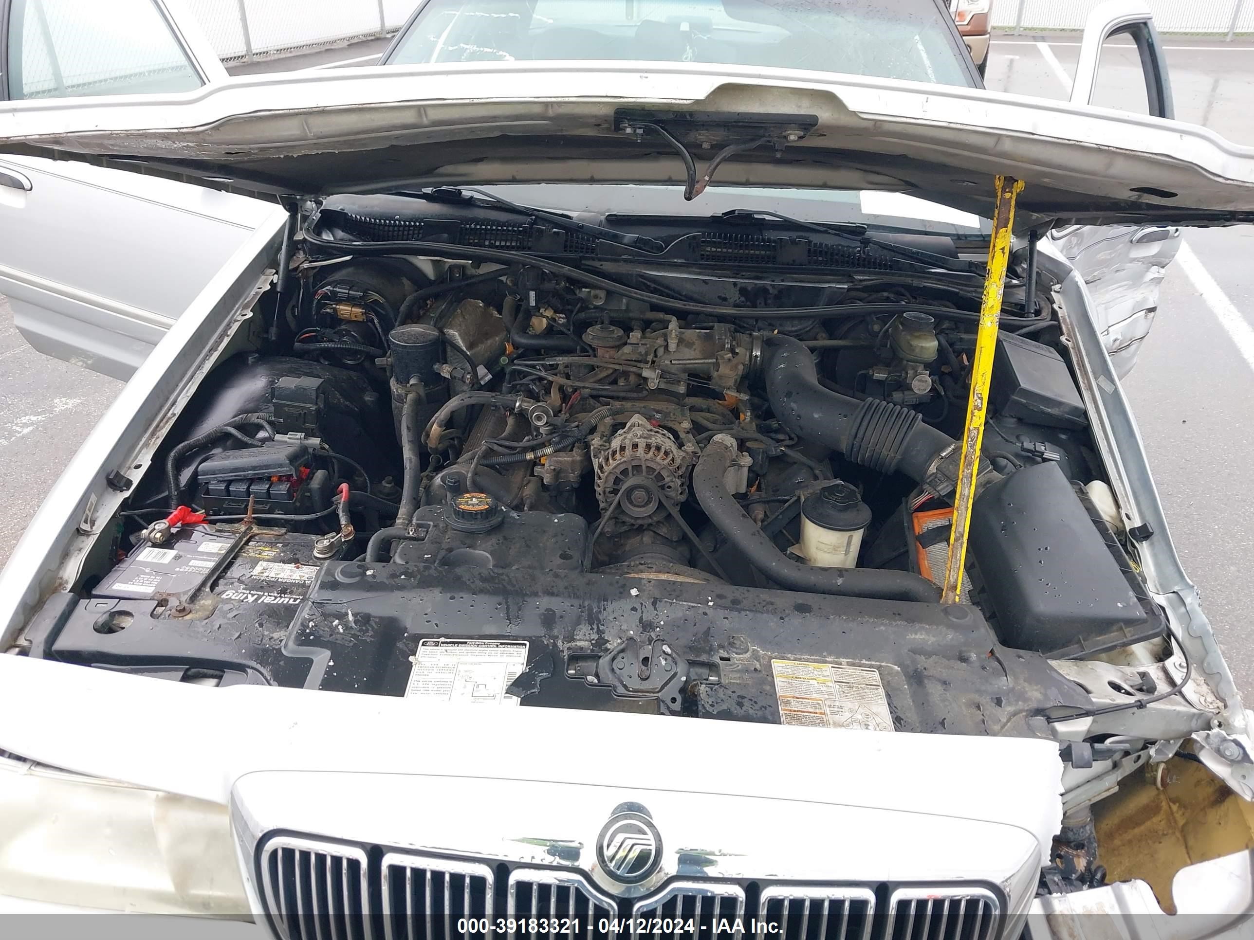 Photo 9 VIN: 2MEFM74W1XX653646 - MERCURY GRAND MARQUIS 