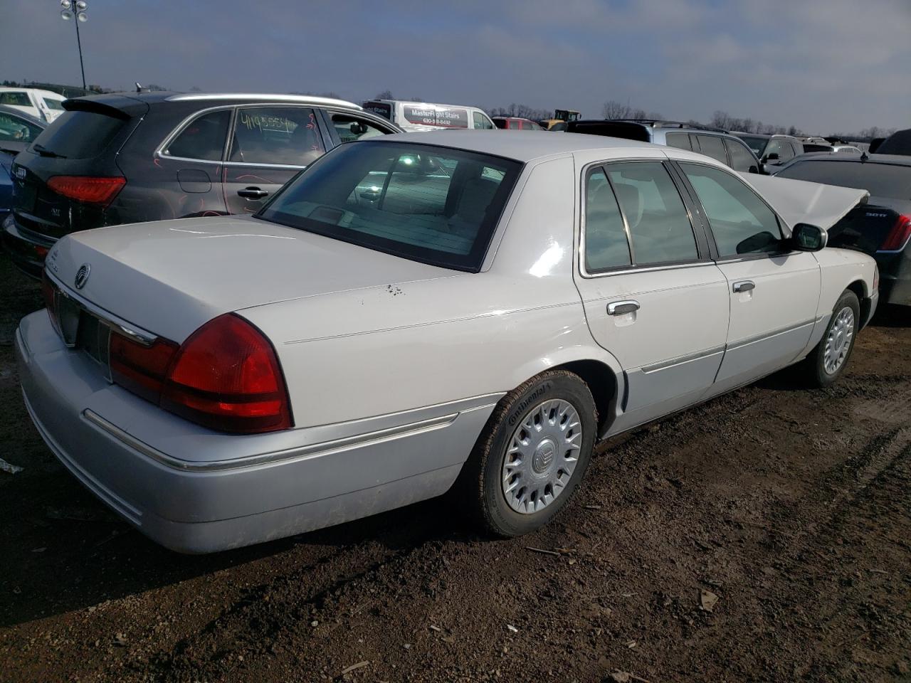 Photo 2 VIN: 2MEFM74W23X649938 - MERCURY GRAND MARQUIS 