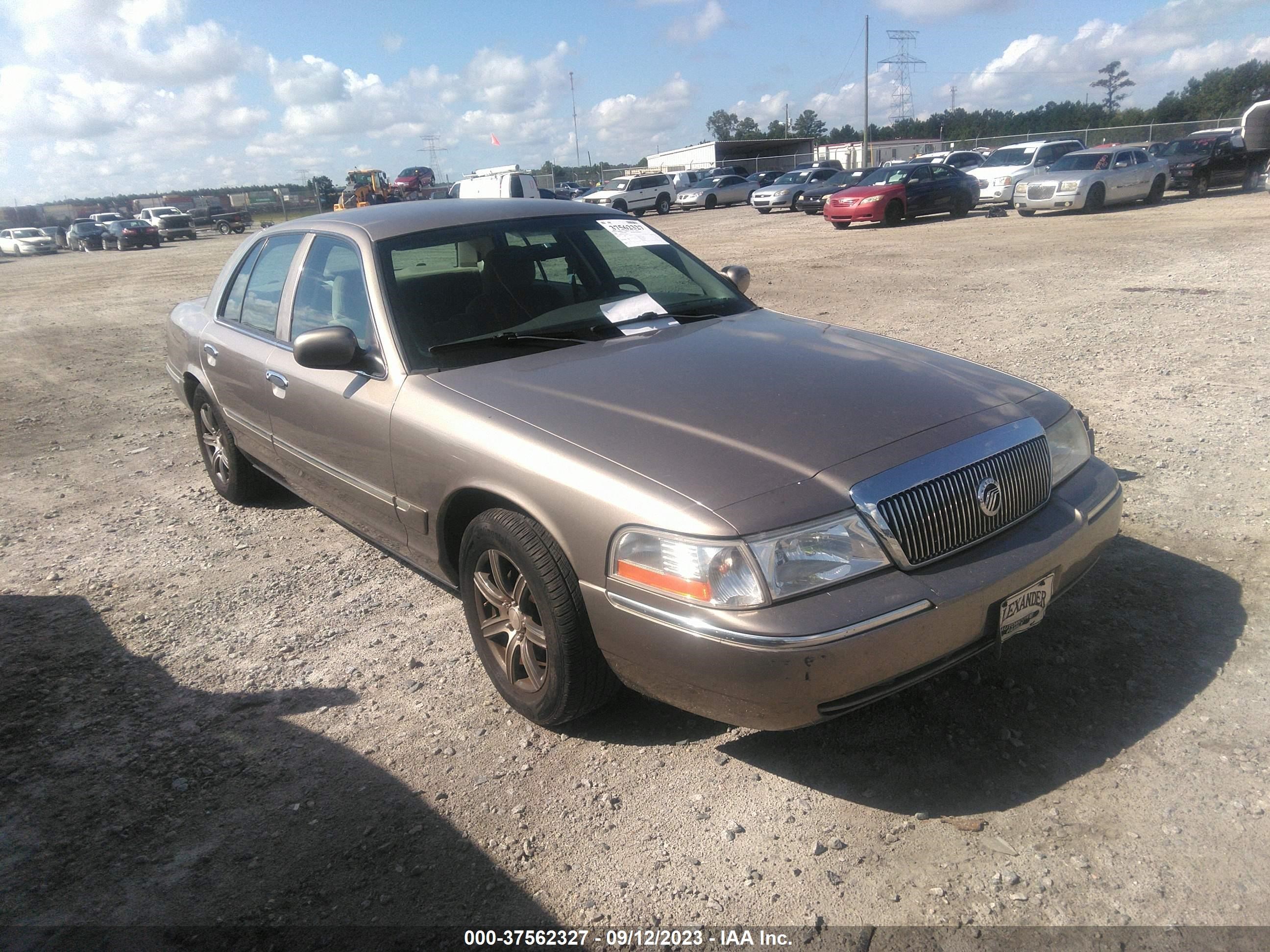 Photo 0 VIN: 2MEFM74W34X606274 - MERCURY GRAND MARQUIS 