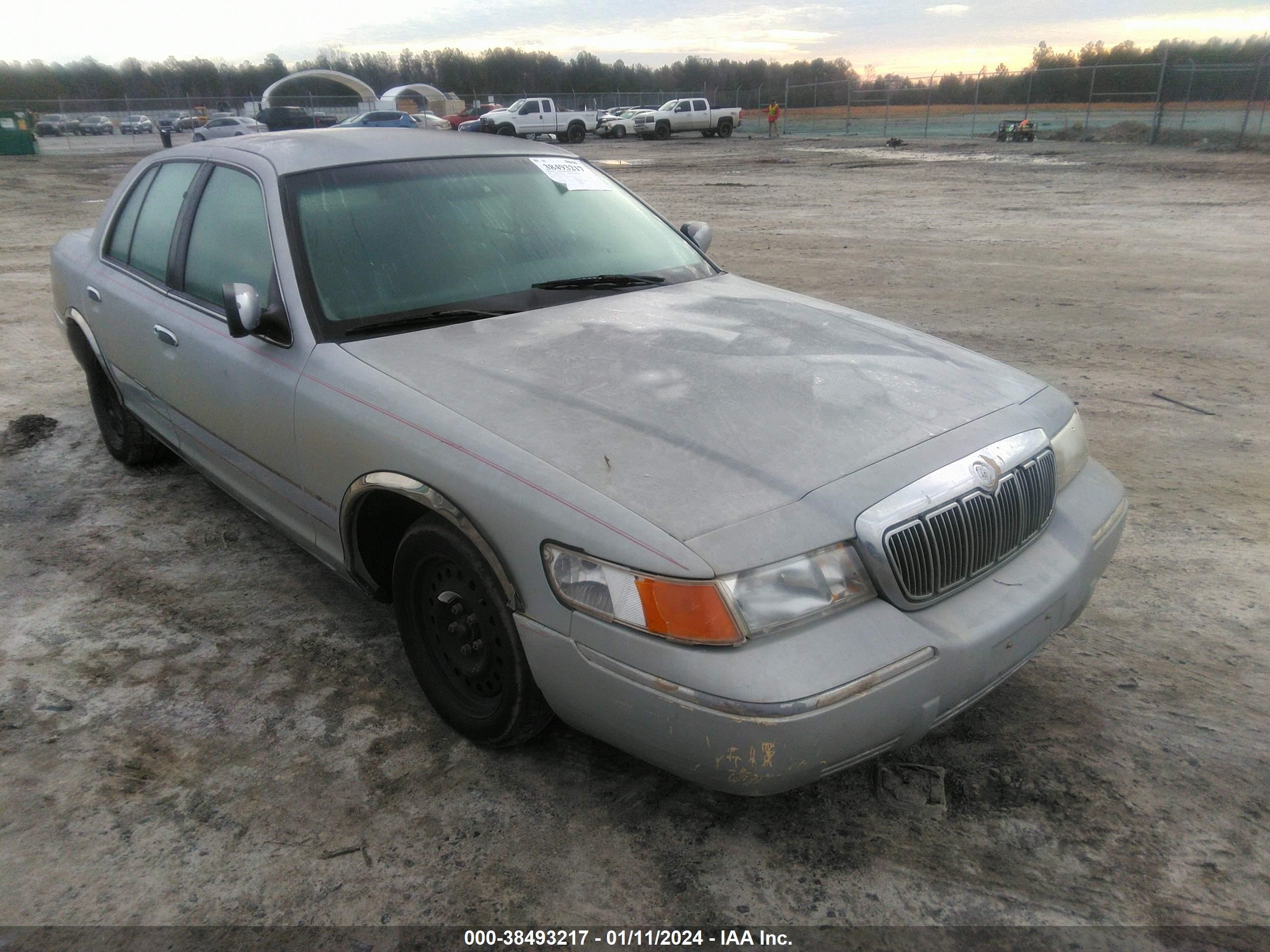 Photo 0 VIN: 2MEFM74W3XX712759 - MERCURY GRAND MARQUIS 