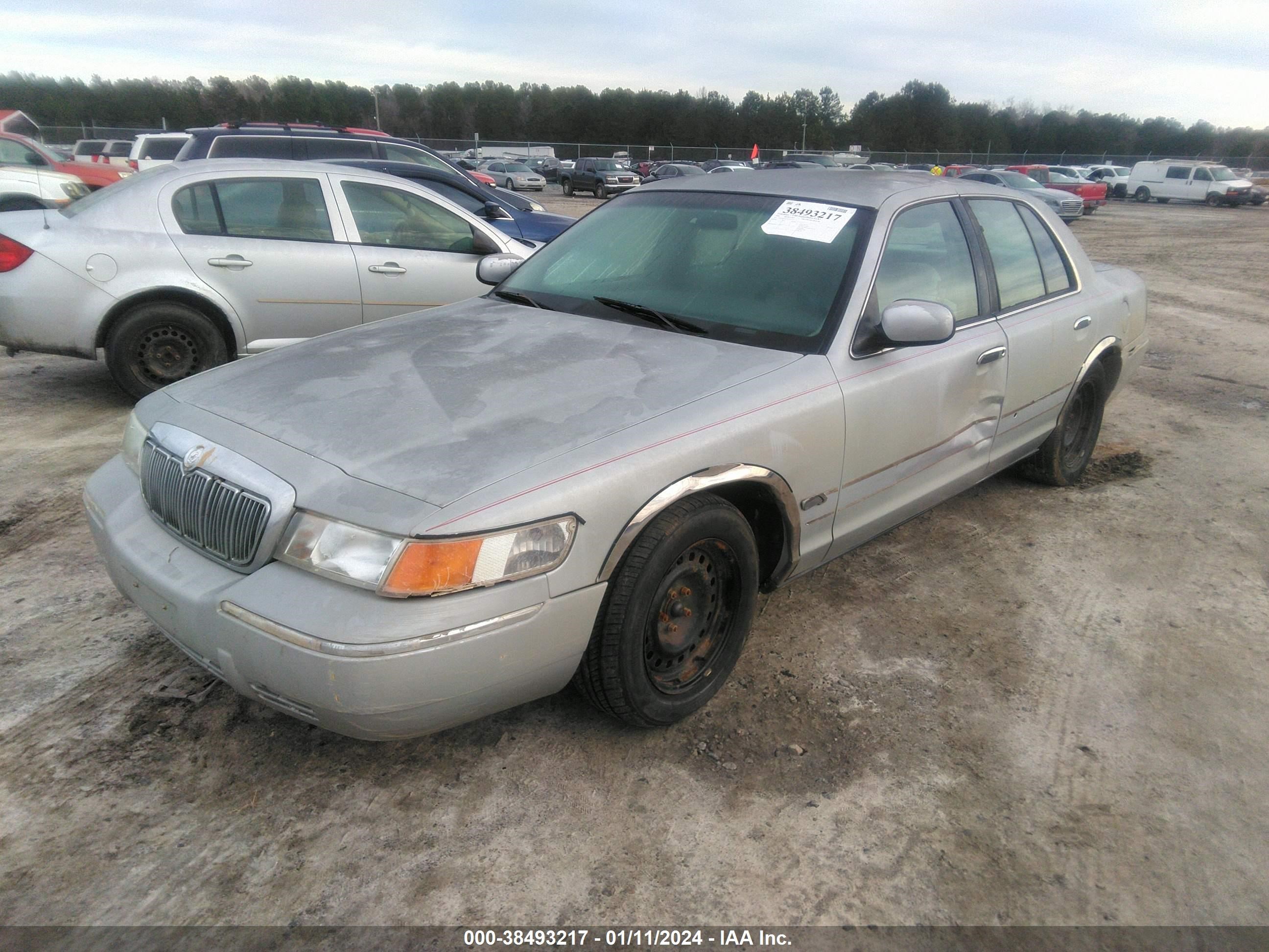 Photo 1 VIN: 2MEFM74W3XX712759 - MERCURY GRAND MARQUIS 