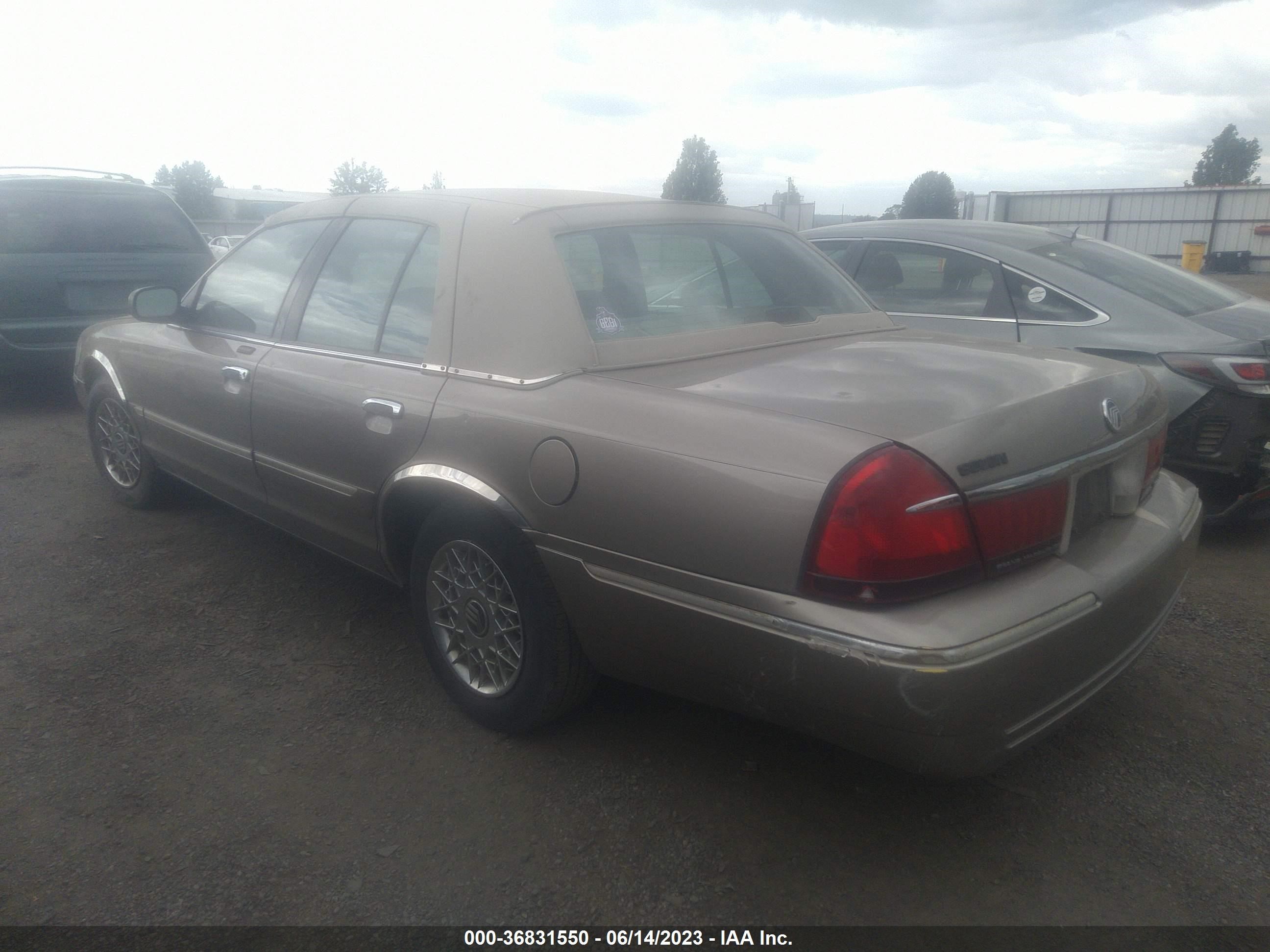 Photo 2 VIN: 2MEFM74W41X641465 - MERCURY GRAND MARQUIS 