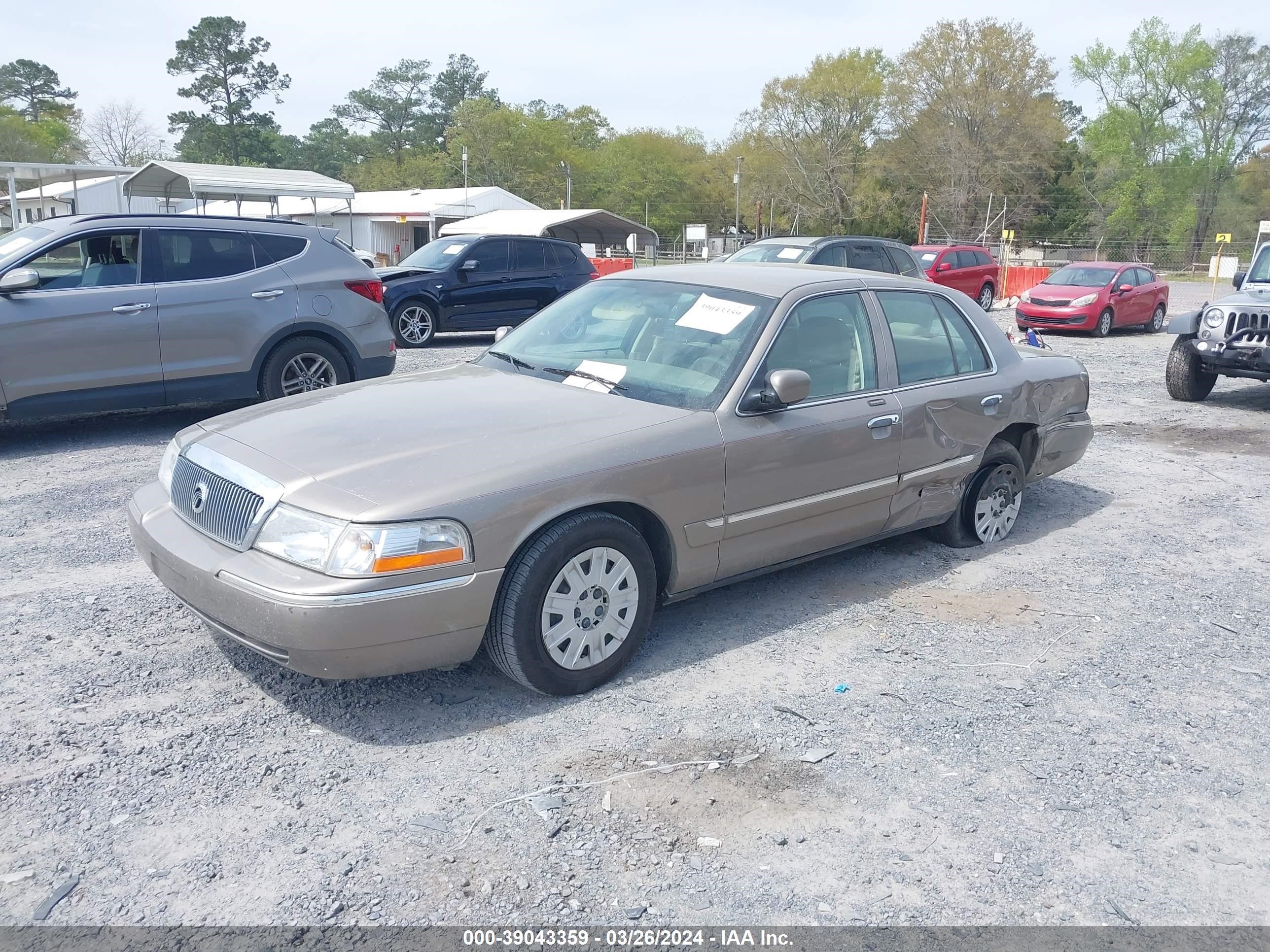 Photo 1 VIN: 2MEFM74W45X618211 - MERCURY GRAND MARQUIS 