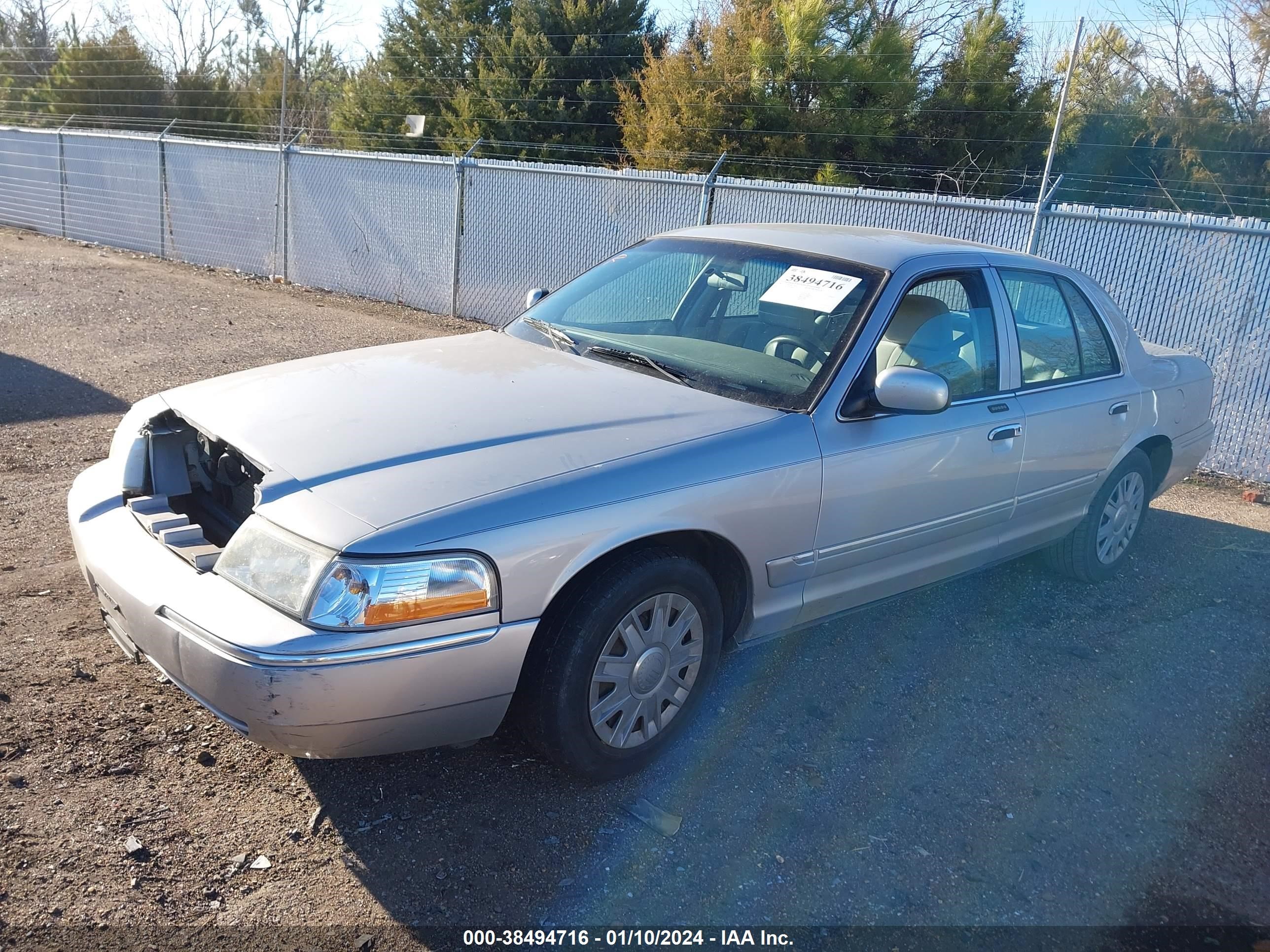 Photo 1 VIN: 2MEFM74W45X646672 - MERCURY GRAND MARQUIS 